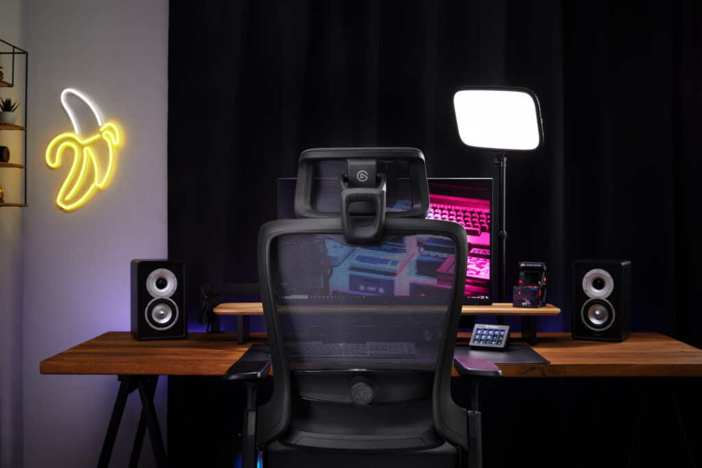 Elgato Embrace Studiostuhl mit Mesh‑Rückenlehne und 4D‑Armlehnen